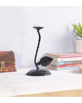 METAL CANDLE STAND WITH LEAF